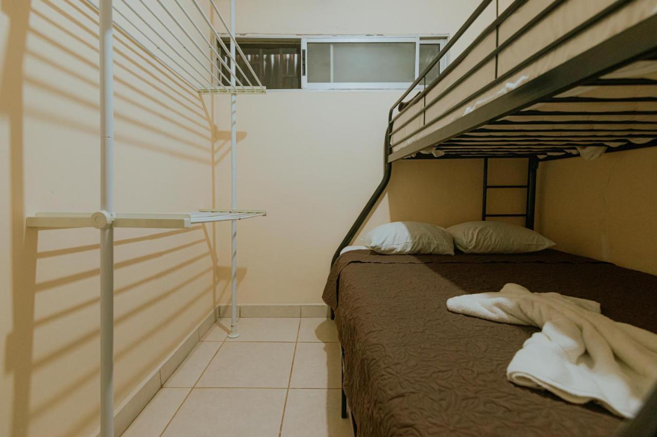 Quepos Inn Ngoại thất bức ảnh