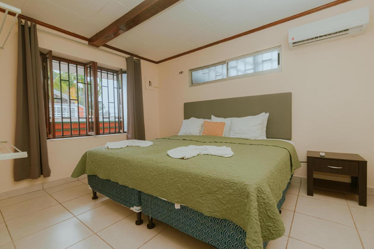 Quepos Inn Ngoại thất bức ảnh